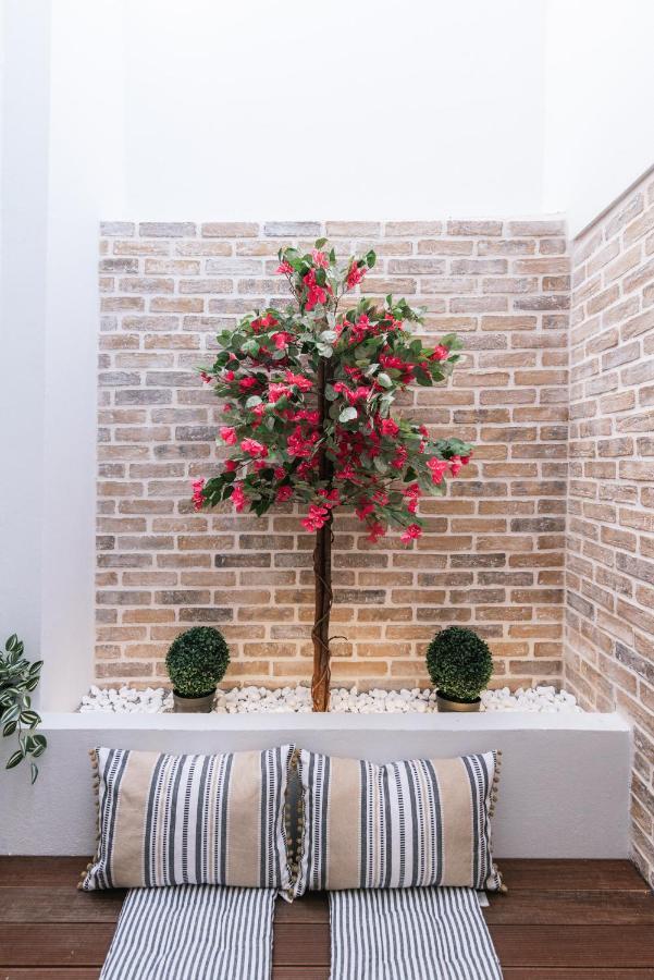 Fontem Central Living Candia Esterno foto