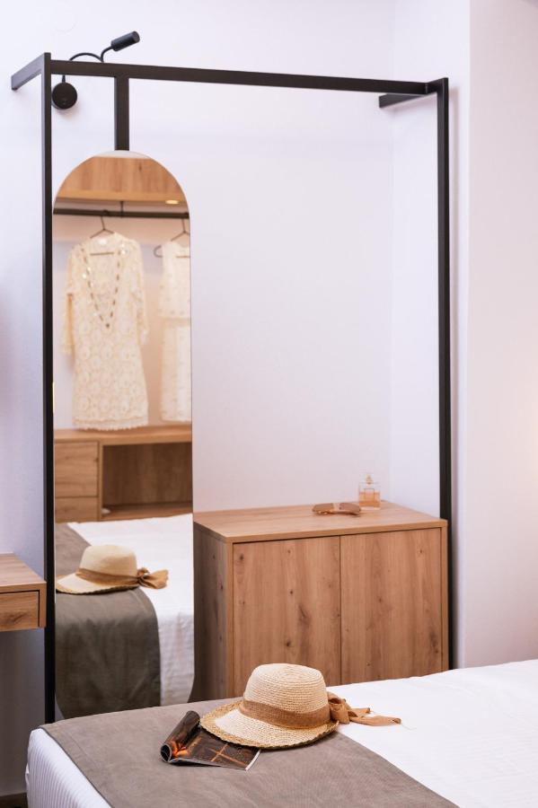 Fontem Central Living Candia Esterno foto